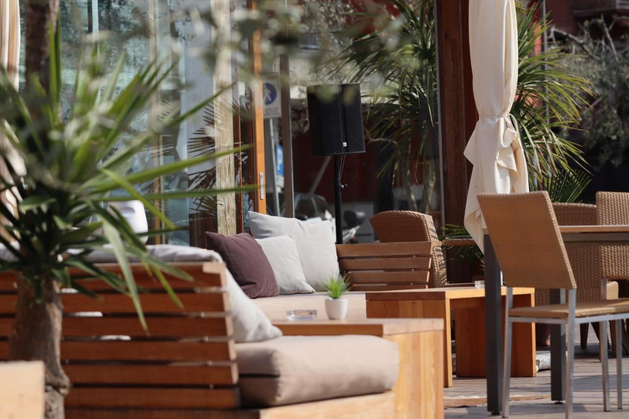 Kite & Lounge Hotel Club Da Baia Brenzone Extérieur photo